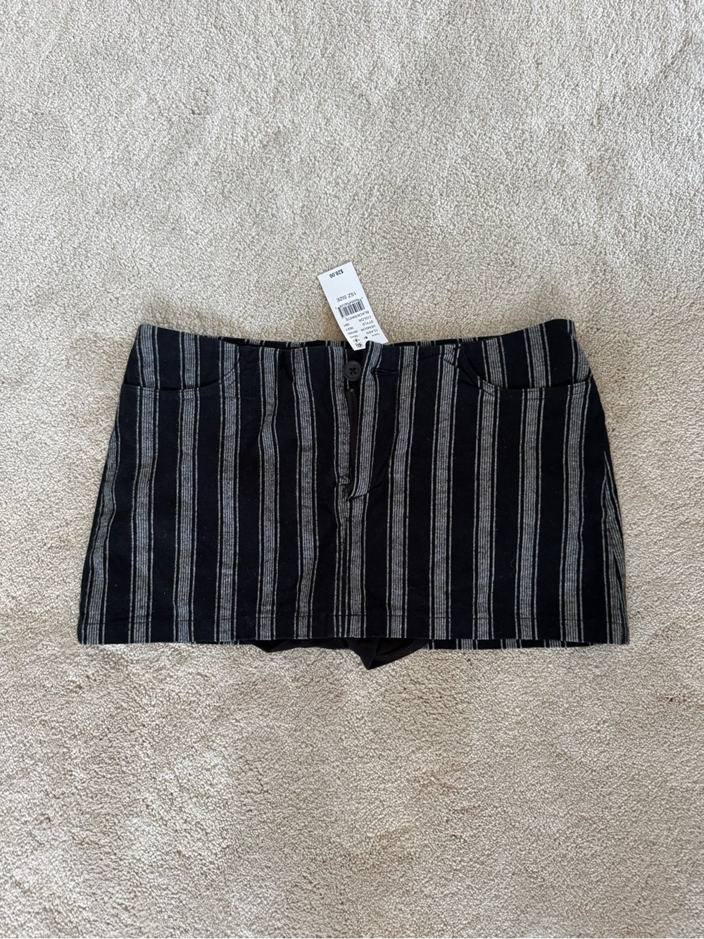 Brandy Melville Black and Gray Vertical Stripe Skort